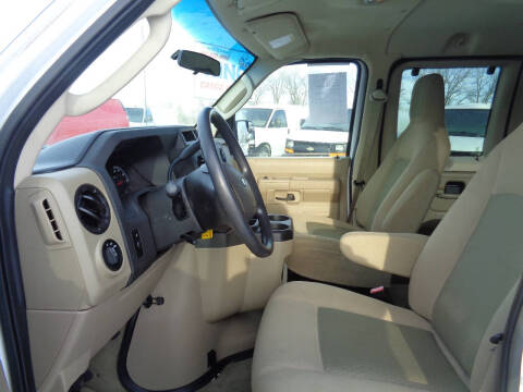 2014 Ford E-Series E-350 SD XLT