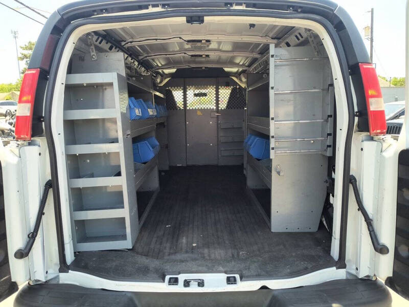 2017 Chevrolet Express 2500