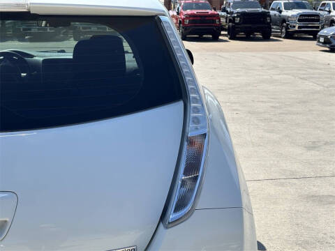 2015 Nissan LEAF S