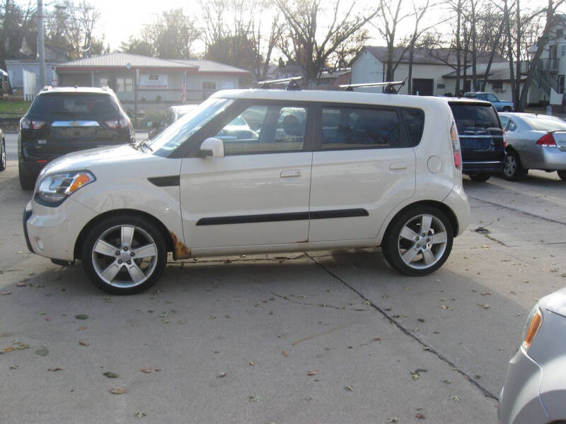 2010 Kia Soul +