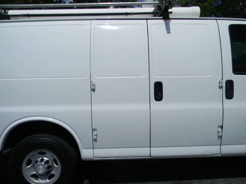 2017 Chevrolet Express 2500