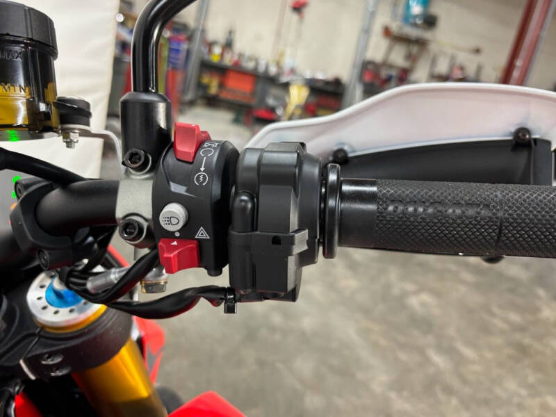 2022 Ducati Hypermotard 950 SP