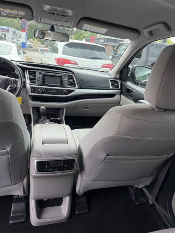 2015 Toyota Highlander LE