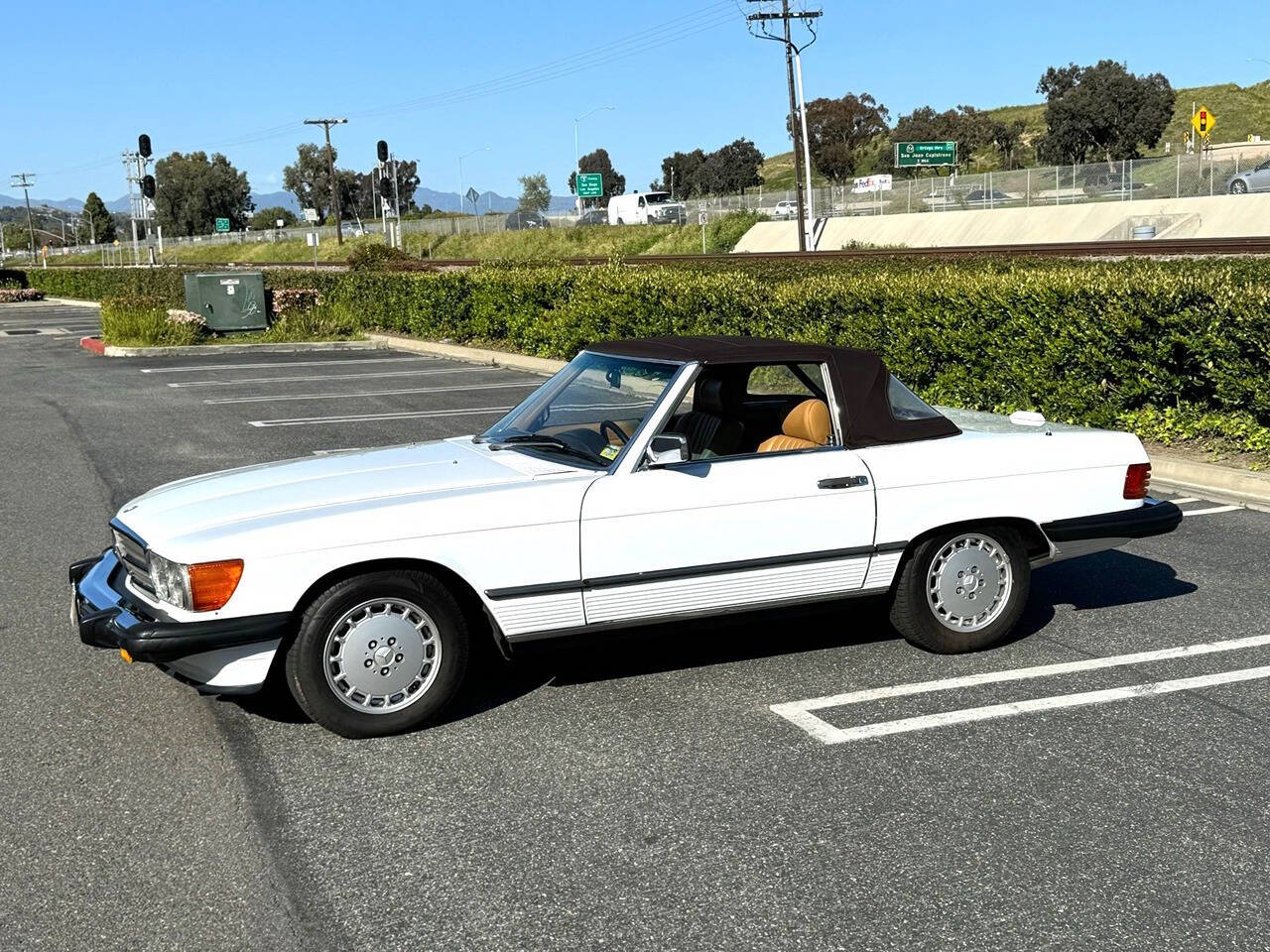 1989 Mercedes-Benz 560-Class for sale at DE AUTOS INC in San Juan Capistrano, CA