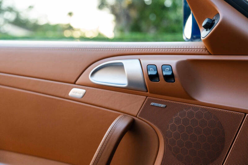 2011 Porsche 911 Carrera