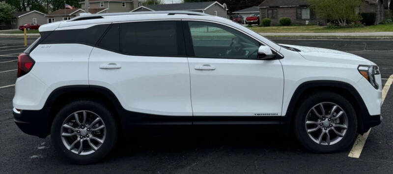 2023 GMC Terrain SLT