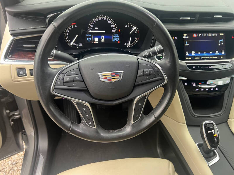 2019 Cadillac XT5 Luxury