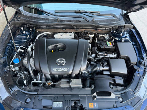 2016 Mazda MAZDA3 s Grand Touring