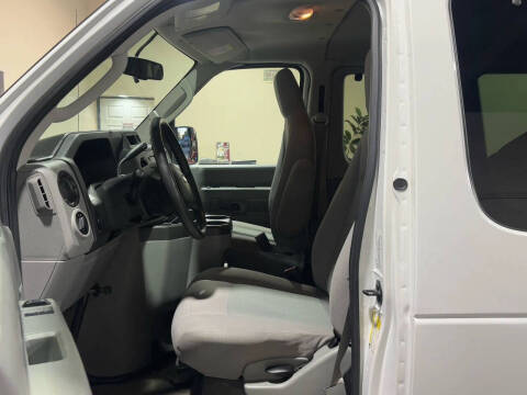 2014 Ford E-Series E-350 SD XLT