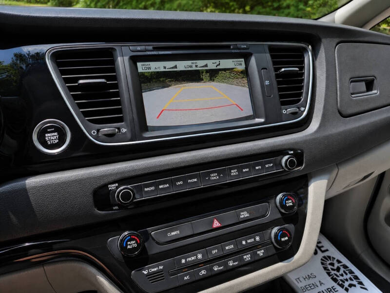 2015 Kia Sedona SX
