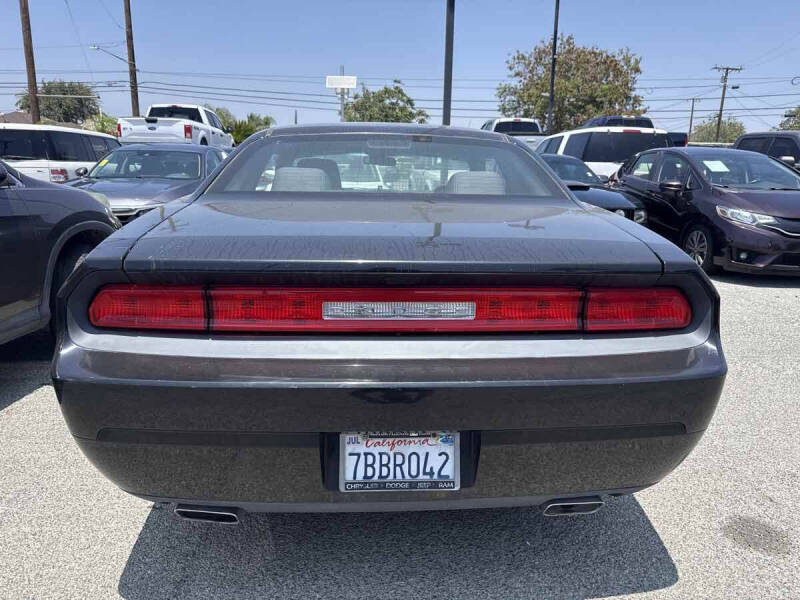2013 Dodge Challenger SXT