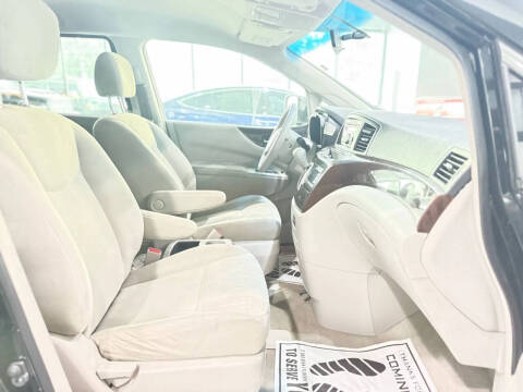 2012 Nissan Quest