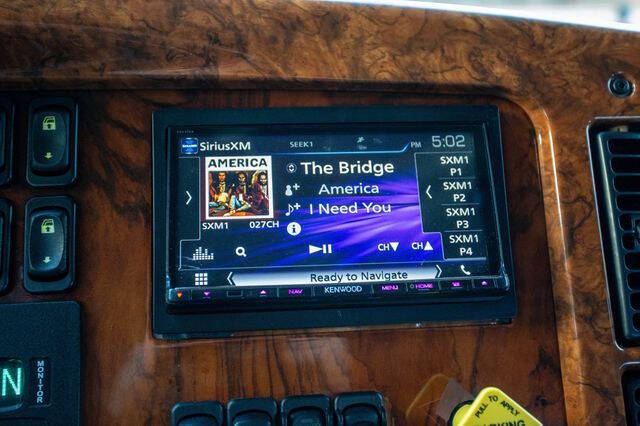 2015 Freightliner M2 106