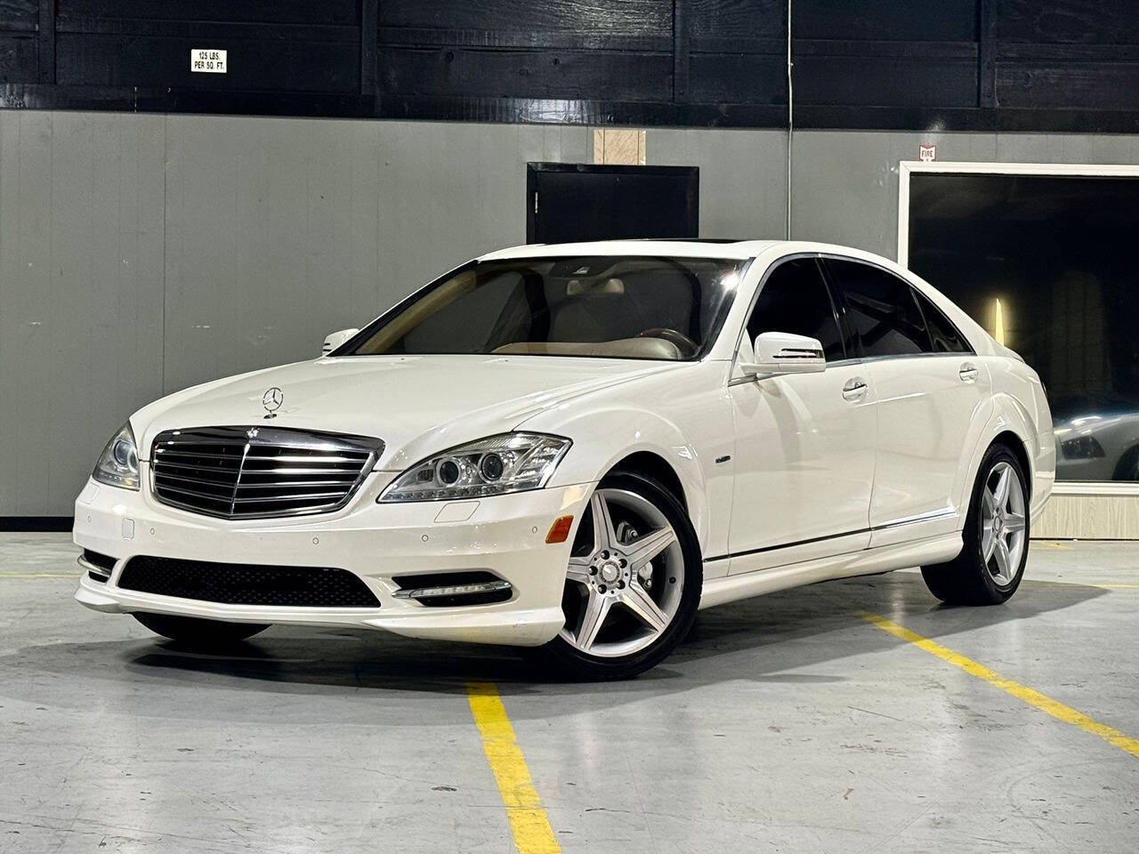 2010 Mercedes-Benz S-Class for sale at Carnival Car Company in Victoria, TX