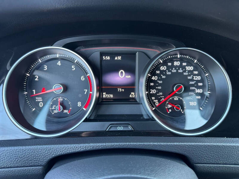 2018 Volkswagen Golf GTI SE