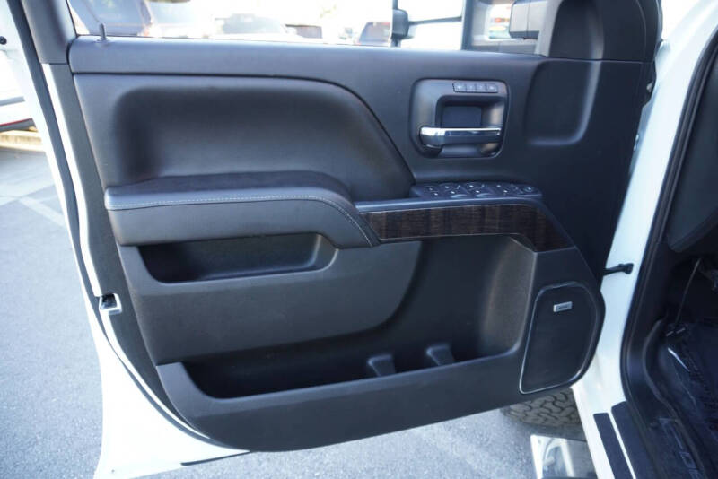 2015 GMC Sierra 2500HD Denali