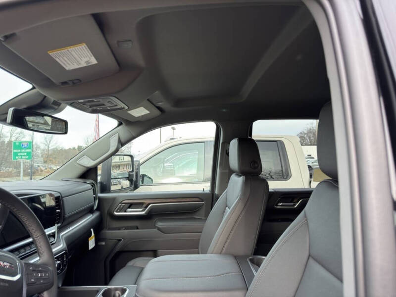 2025 GMC Sierra 2500HD