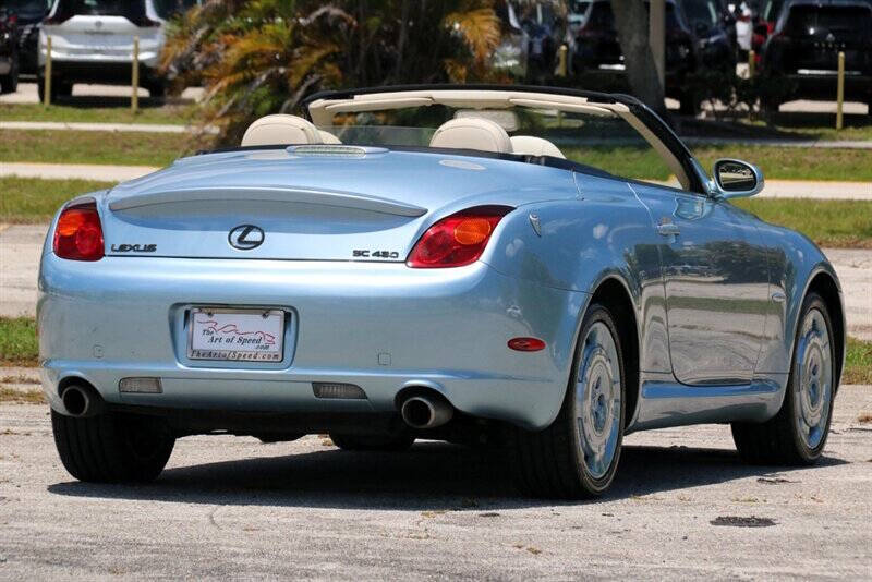 2004 Lexus SC 430