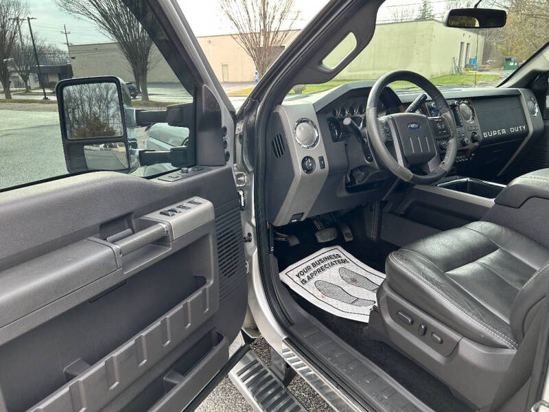 2012 Ford F-250 Super Duty Lariat