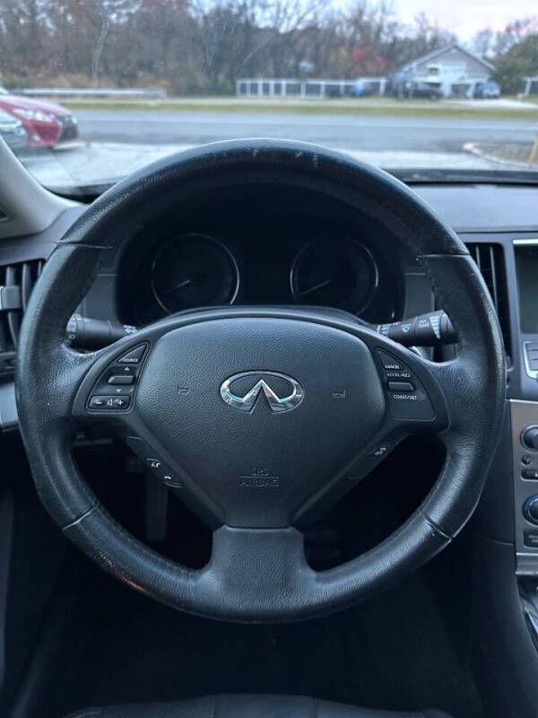 2012 Infiniti G25 Sedan x