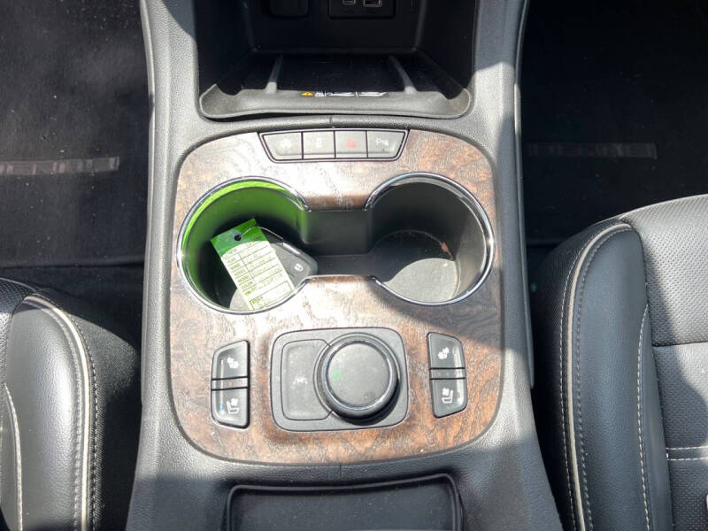 2021 GMC Acadia Denali