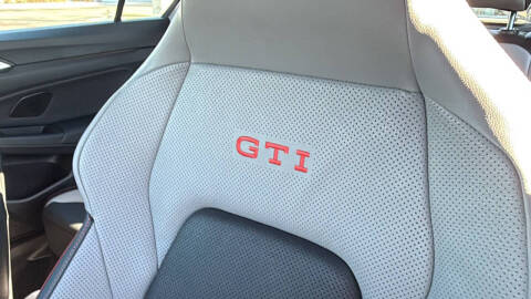 2026 Volkswagen Golf GTI SE