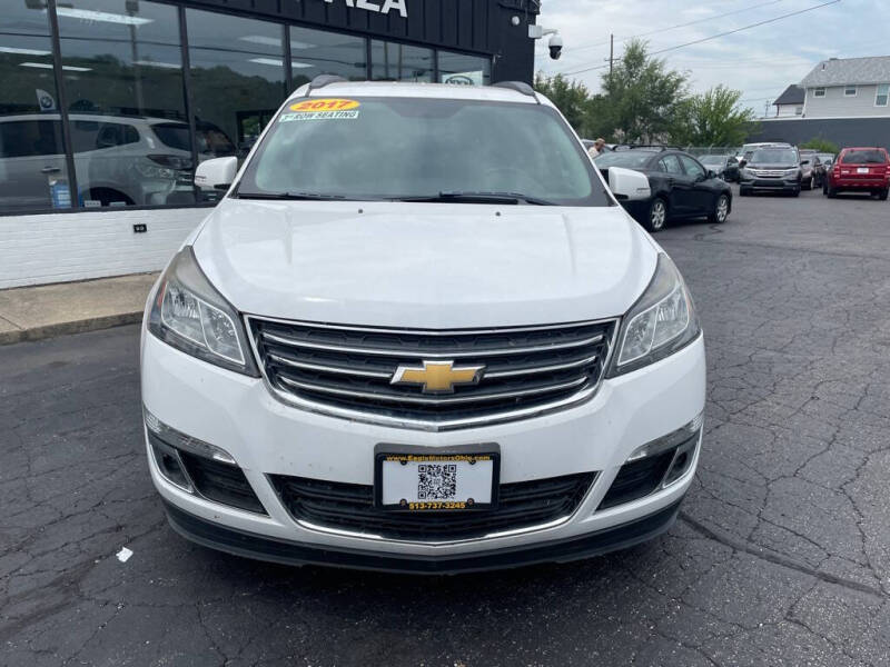 Used 2017 Chevrolet Traverse 1LT with VIN 1GNKRGKD5HJ268272 for sale in Hamilton, OH