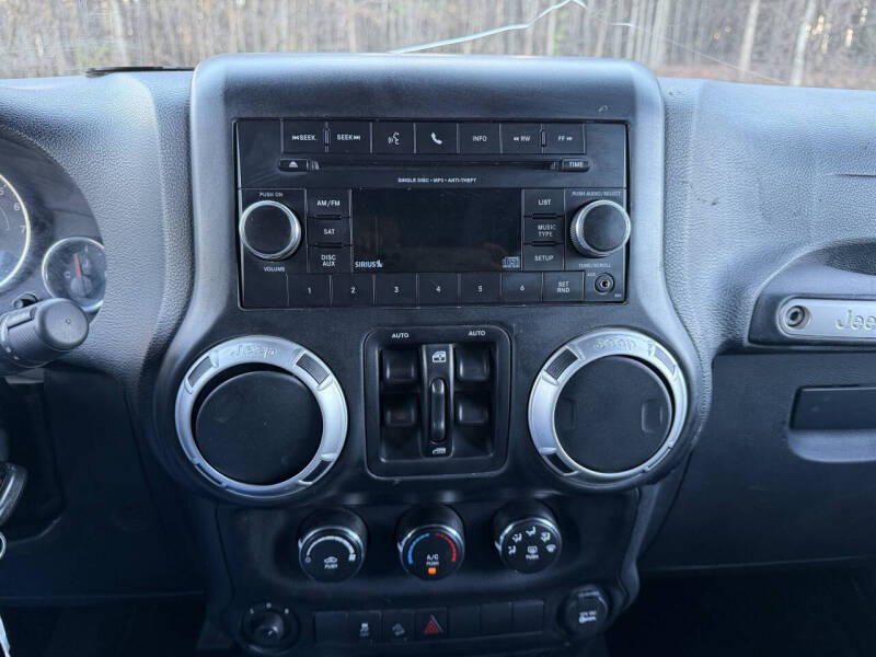 2015 Jeep Wrangler Unlimited Freedom Edition