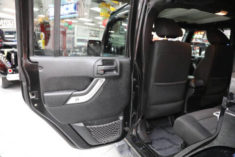 2012 Jeep Wrangler Unlimited Sahara