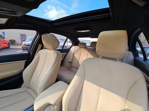 2018 BMW 3 Series 330i xDrive