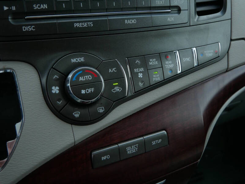 2013 Toyota Sienna