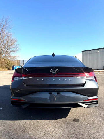 2022 Hyundai Elantra