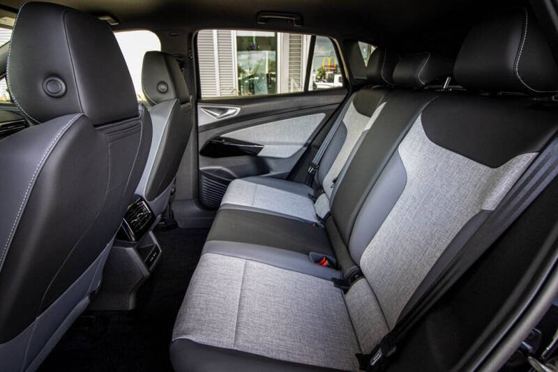 2025 Volkswagen ID.4 Pro