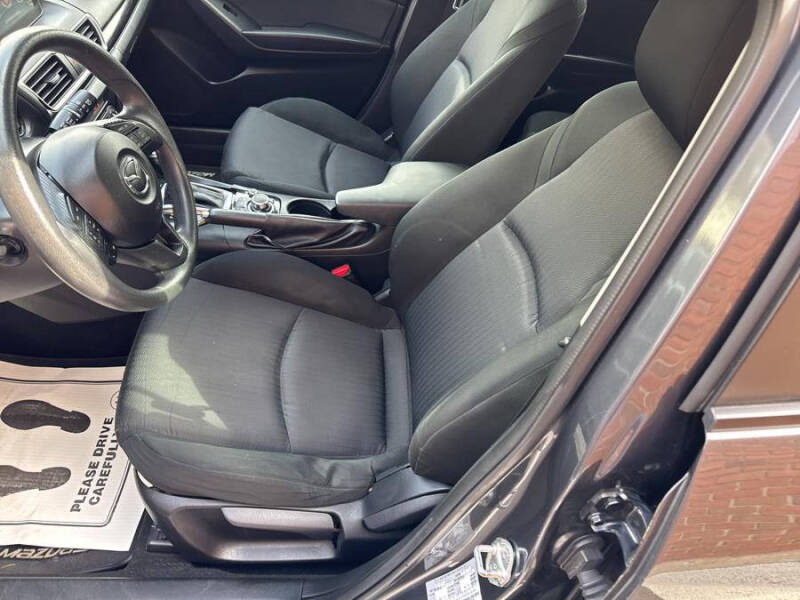 2015 Mazda MAZDA3 i Sport