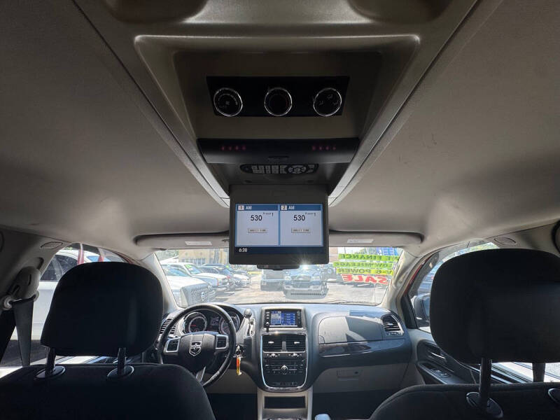 2012 Dodge Grand Caravan Crew