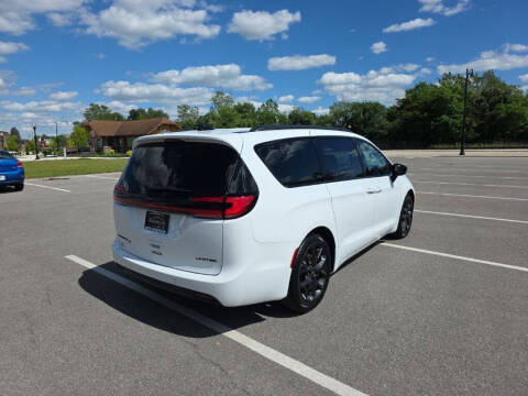 2025 Chrysler Pacifica Limited