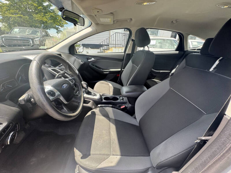 2012 Ford Focus SE