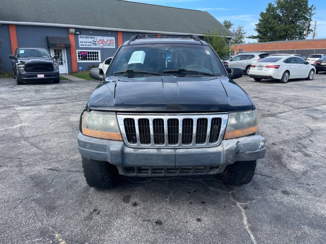 2000 Jeep Grand Cherokee for sale at AVS AUTO GROUP LLC in CLEVELAND, OH