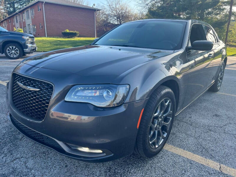 2018 Chrysler 300 for sale at K & B AUTO SALES LLC in Saint Louis MO