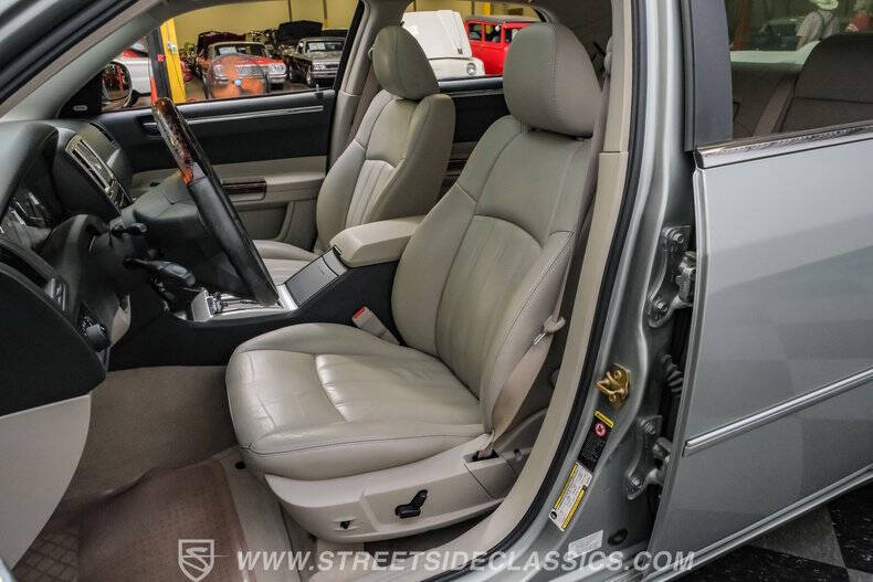 2005 Chrysler 300 C