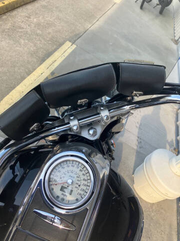 2006 Suzuki Boulevard
