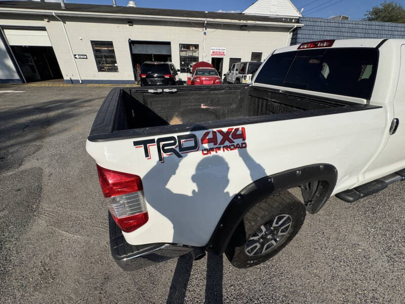 2019 Toyota Tundra SR5