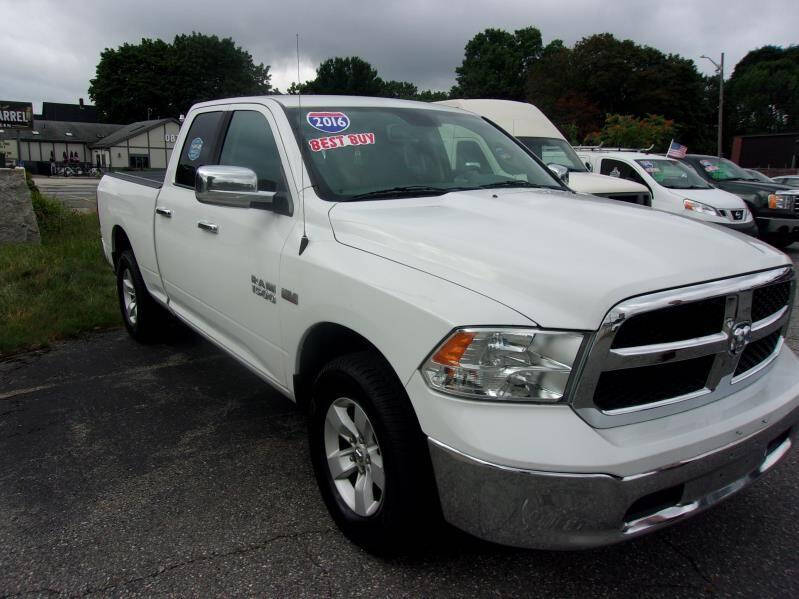 2016 RAM 1500 SLT