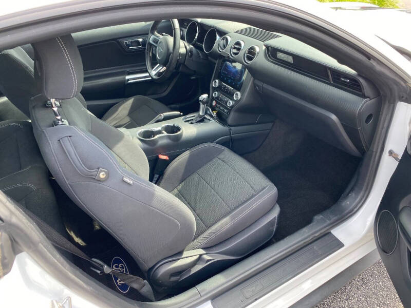 2016 Ford Mustang V6