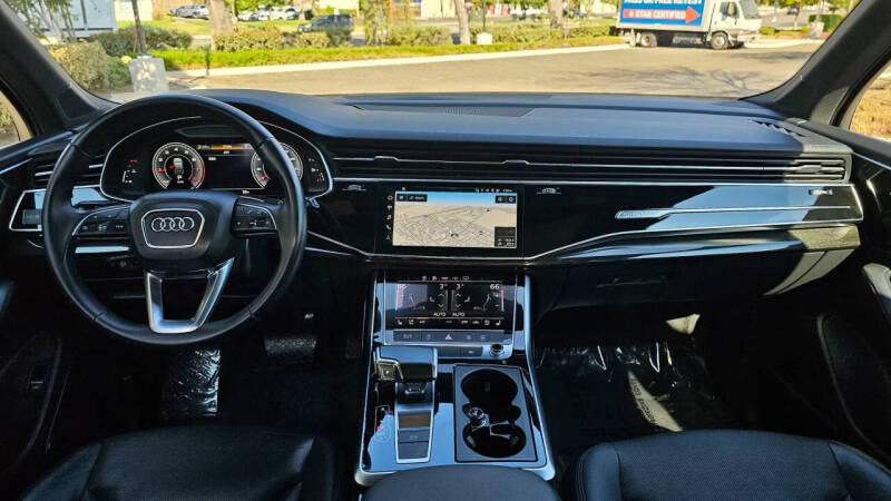 2021 Audi Q7 quattro Premium Plus 55 TFSI