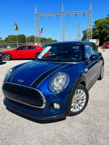2016 MINI Hardtop 2 Door for sale at Das Autohaus Quality Used Cars in Clearwater FL