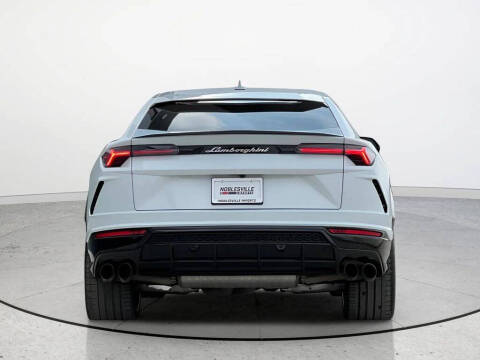 2022 Lamborghini Urus