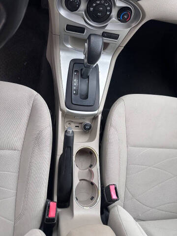 2014 Ford Fiesta SE