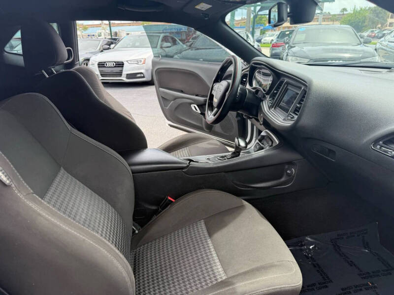 2020 Dodge Challenger