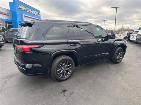 2023 Toyota Sequoia SR5